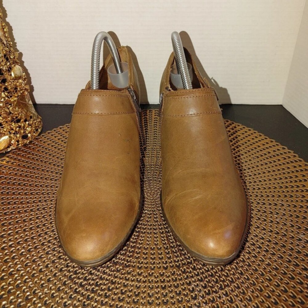 Boots Size 9